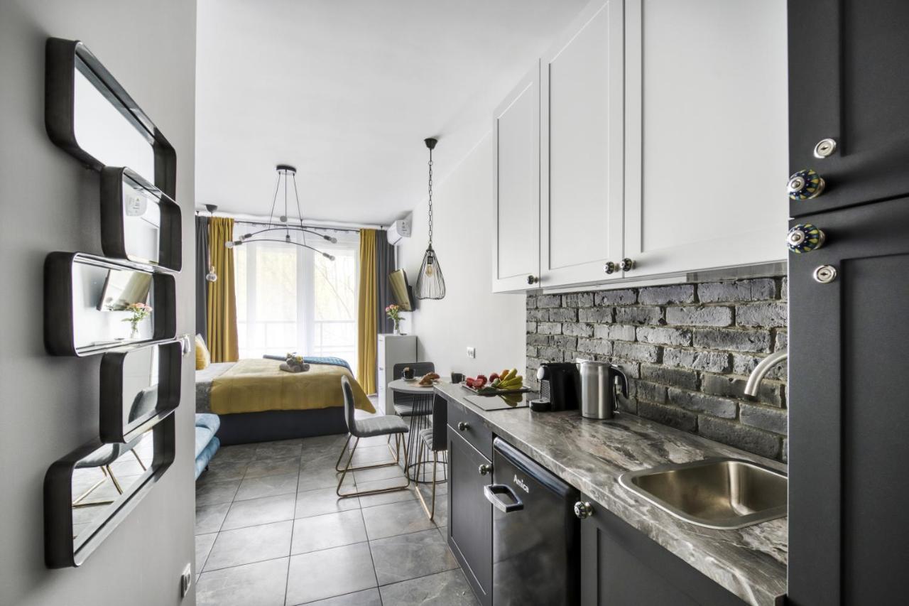 Stylowe Studio Krzemieniecka, Metro Slodowiec, Free Parking By Cosmo Spirit وارسو المظهر الخارجي الصورة